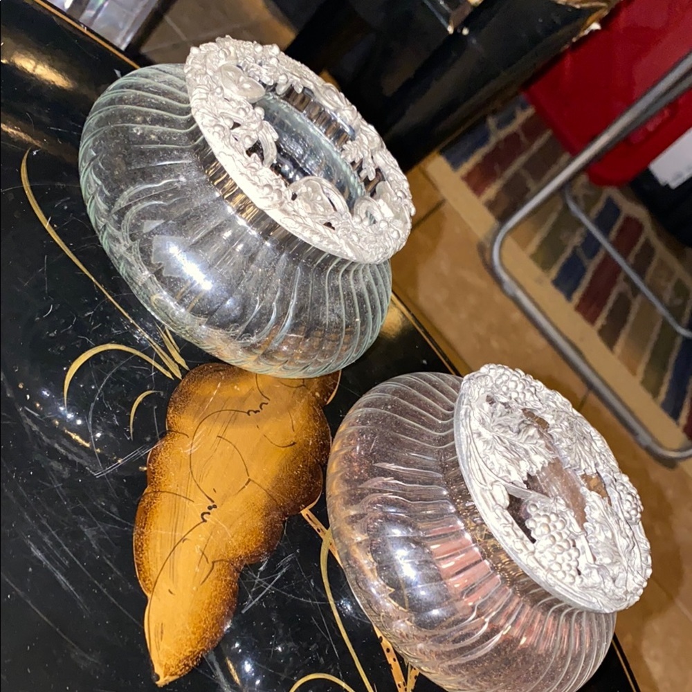 BX46 Vintage Elegant Silver and Glass Decorative Potpourri Bowls - Picture 7 of 7